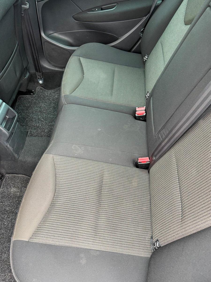 Peugeot 308 2014 — photo 12