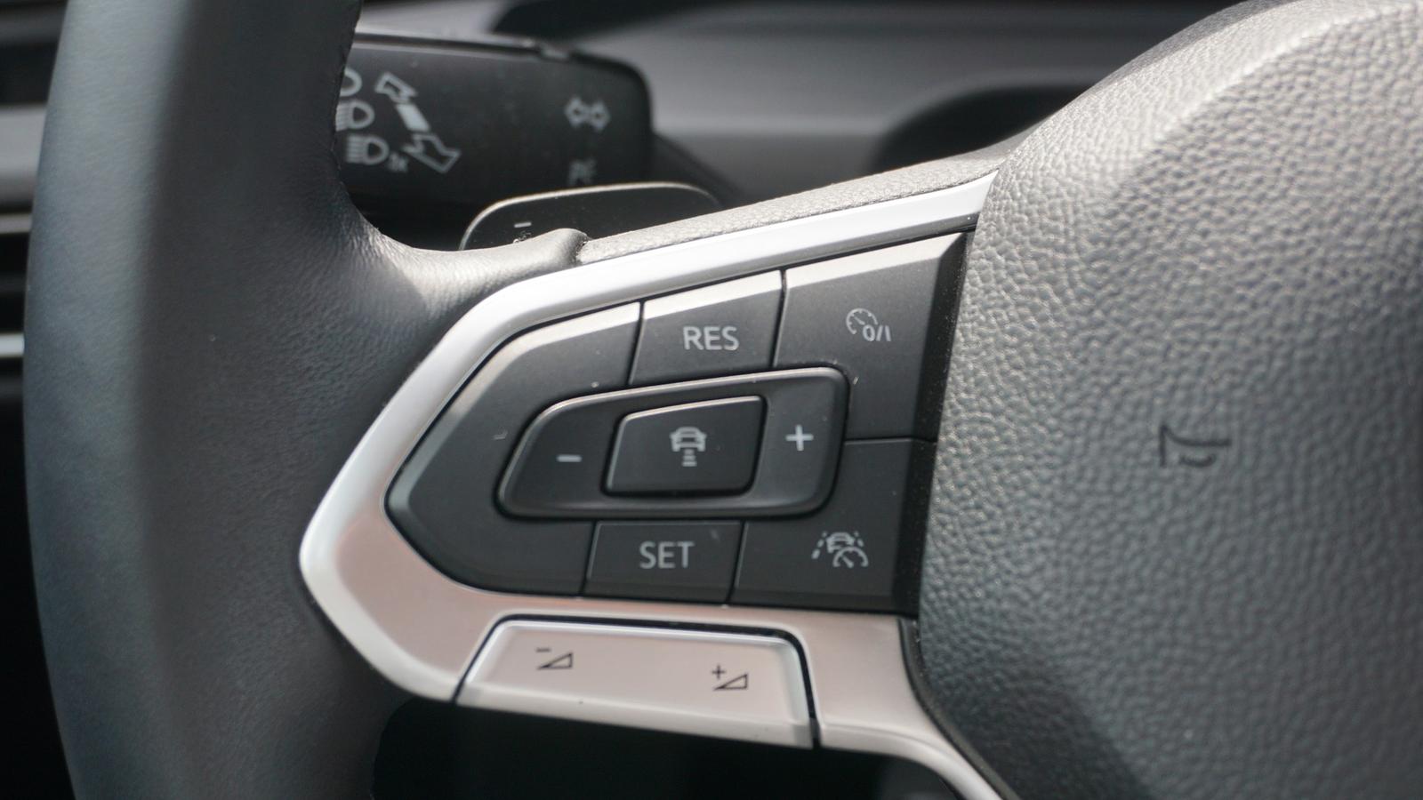 Volkswagen Golf VIII 1.5 eTSI DSG Style LED Navi ACC Kamera, миниатюра 16