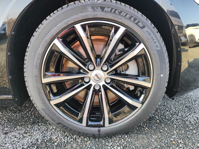 VOLVO V60 (Bild 11 von Array)