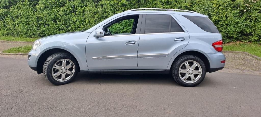 Mercedes-Benz ML 300