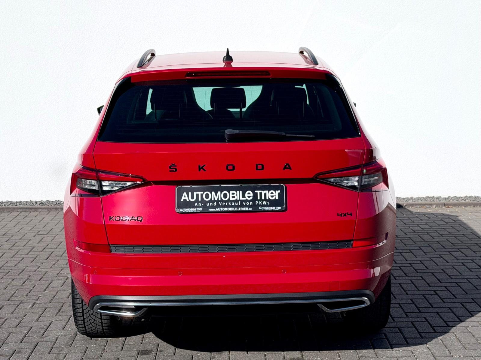 Skoda Kodiaq Sportline 2.0 TSI DSG 4x4 /NAVI/LED/AHK/
