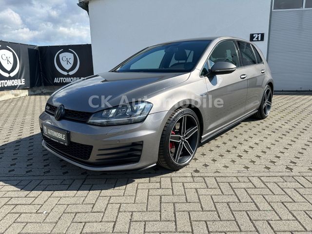 Volkswagen Golf VII Lim. GTD BMT/DSG/Navi/Bi-Xenon/PDC