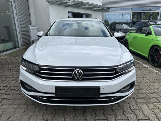 Volkswagen Passat Variant 2.0TDI R-LINE*AHK*KAMERA*HARMAN-K imagem 3