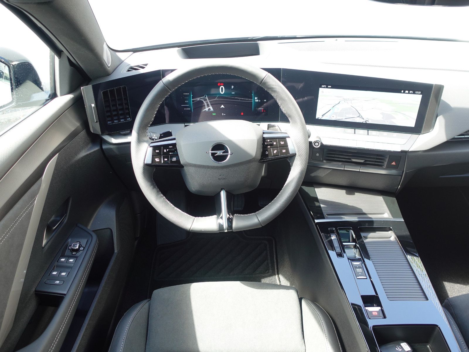Fahrzeugabbildung Opel Astra ST Hybrid GS AHK,LED Pixel,Navi,Kamera,PDC