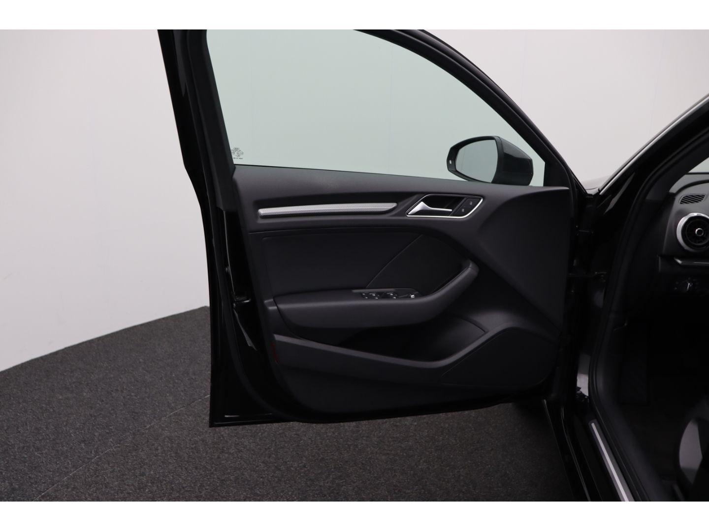 Fahrzeugabbildung Audi A3 Sportback 30 TFSI  2-Zonen-Klimaautom