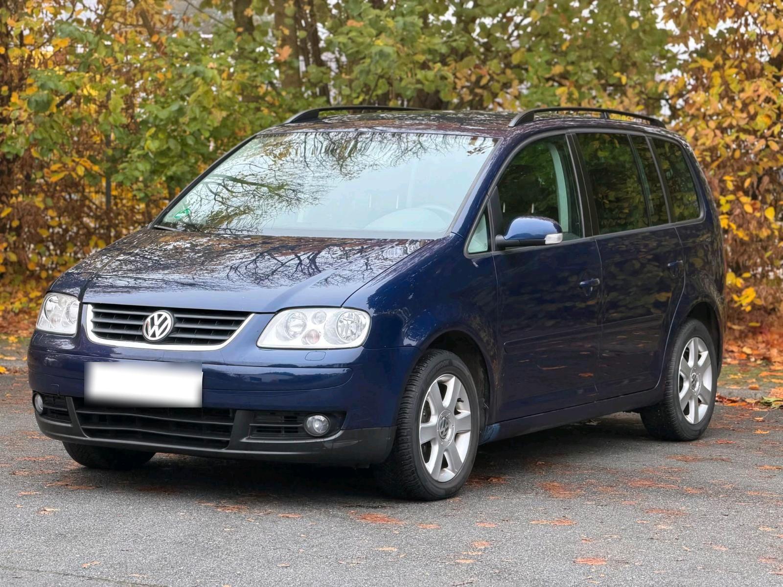 Volkswagen Touran 2006 — interior