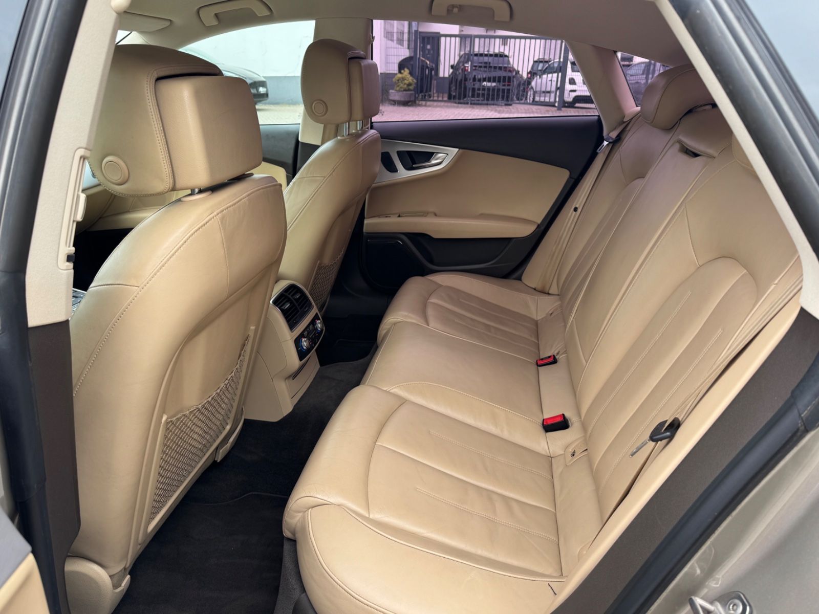 Fahrzeugabbildung Audi A7 Sportback 3.0 TFSI quattro/LEDER/R-Cam/Navi