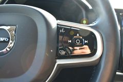 Fahrzeugabbildung Volvo V90 D5 Mom.*LED*PPilot*CD*CAM*BLIS*Mietkauf mögl