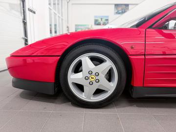 1990 Ferrari 348 照片 8