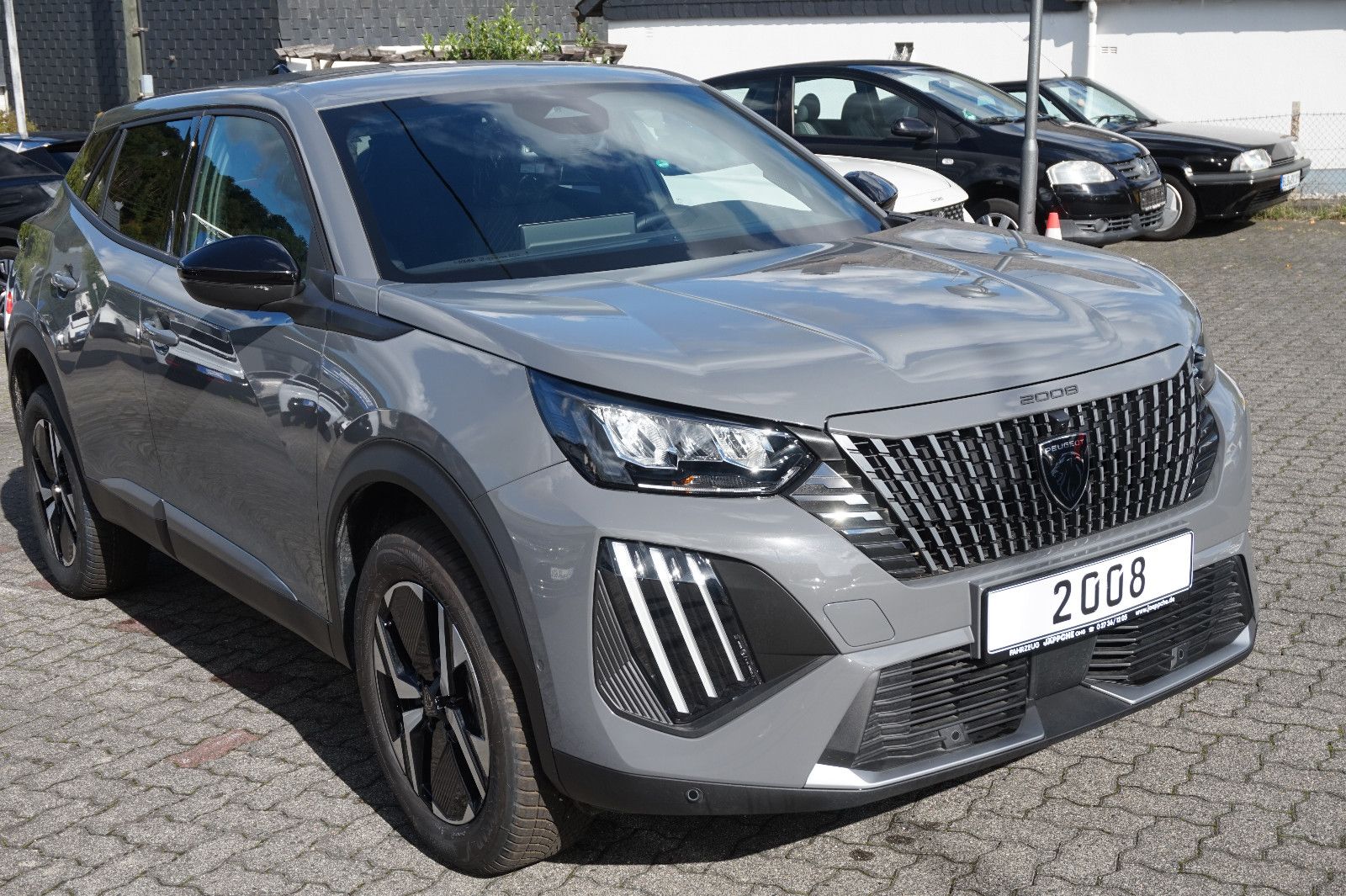 Peugeot 2008 Hybrid 145 Allure Automatik Navi/ 2 Kameras imagem 3