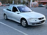 Opel Vectra 1.8 16V Selection Comfort Selection C... - Opel Vectra: Selection