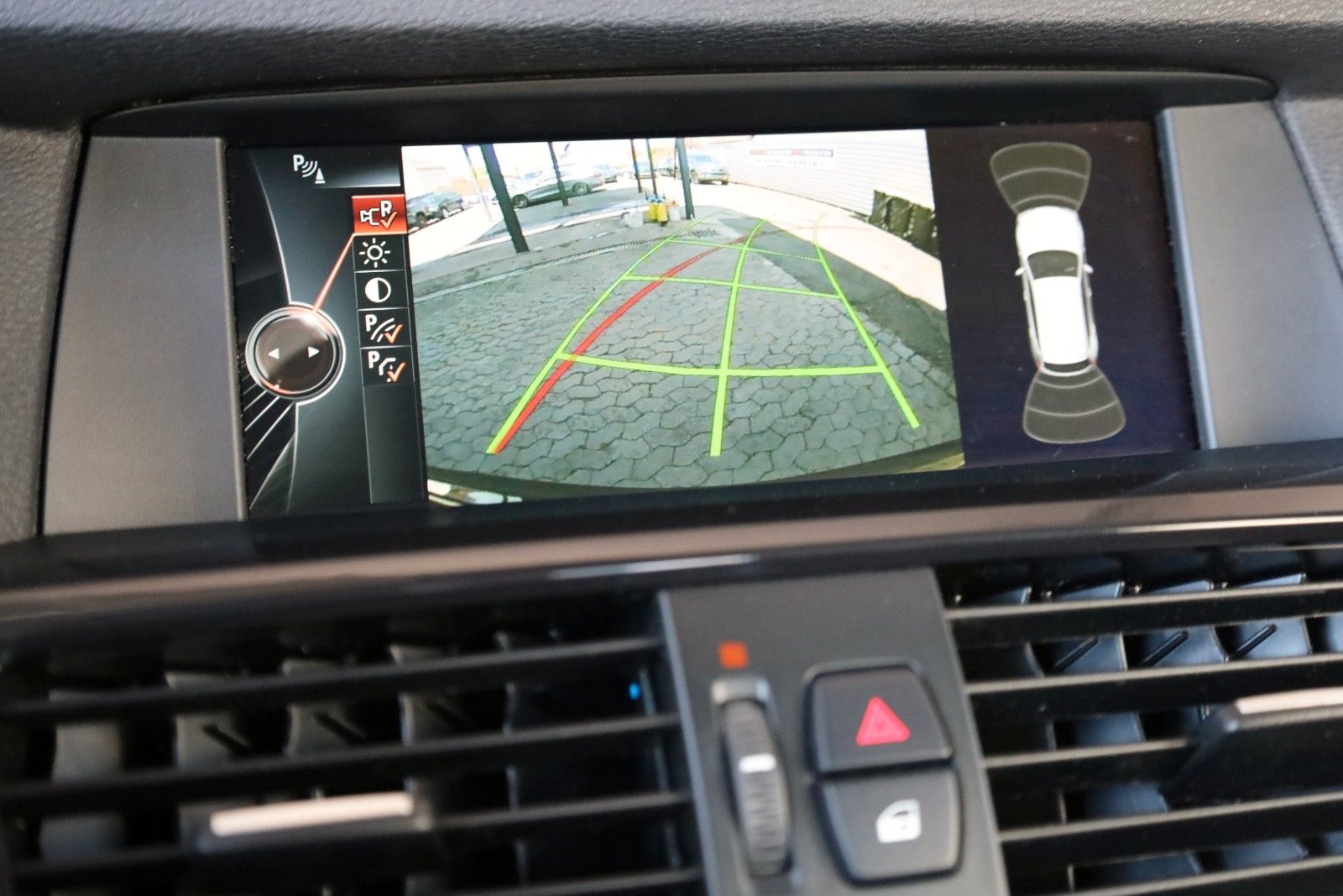 Fahrzeugabbildung BMW X3 xDrive 20d, X line,T.Leder,Navi,SH,Kamera,AHK