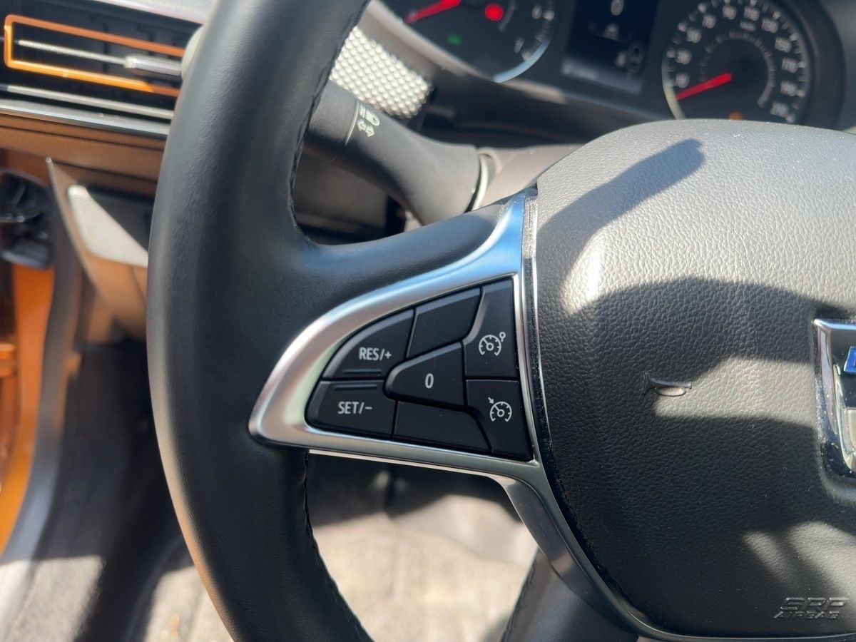 Fahrzeugabbildung Dacia Sandero Stepway Comfort TCe 90 ABS Fahrerairbag
