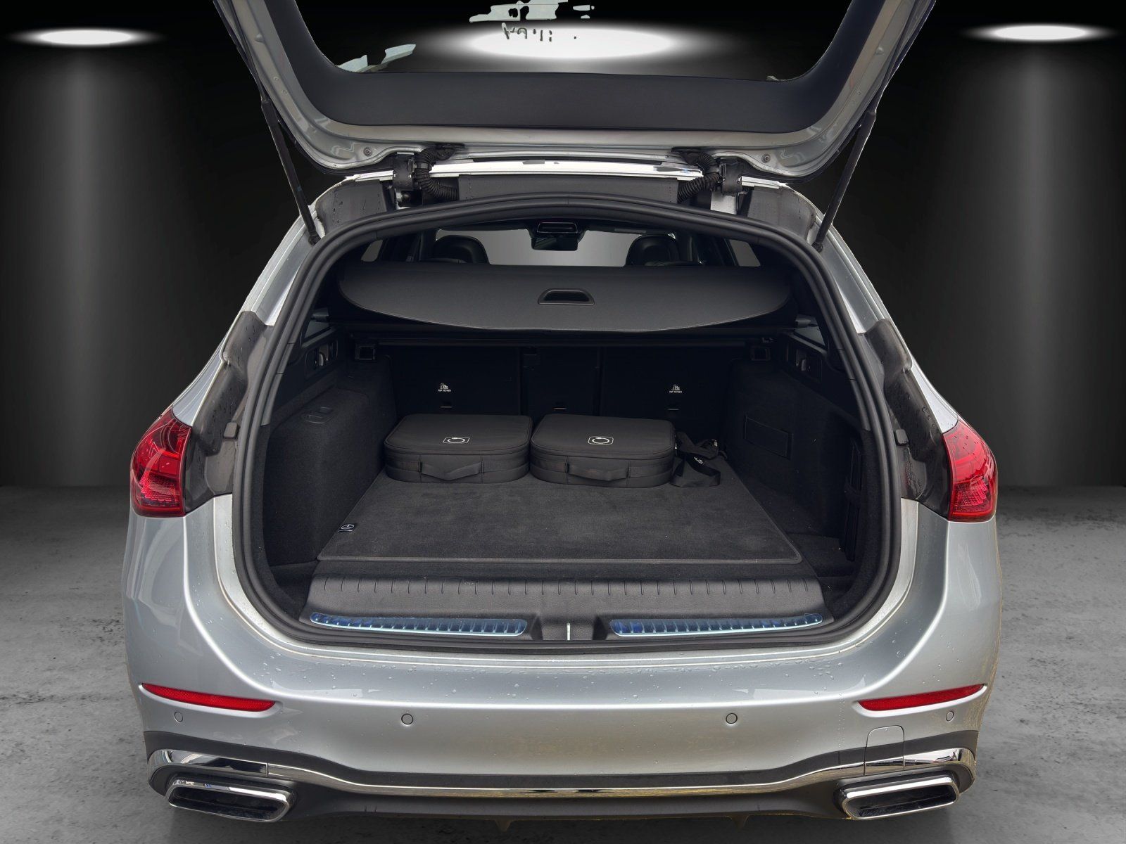 Fahrzeugabbildung Mercedes-Benz C 300 e T AMG Distro PANO Burme3D KeyGo 360°