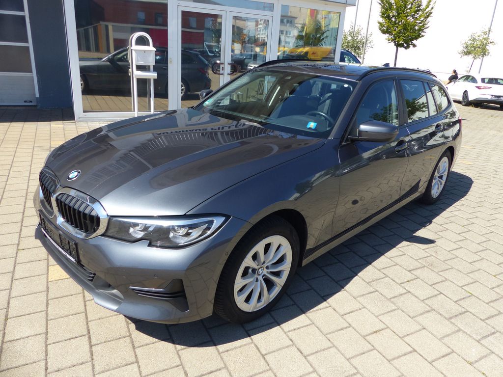 Image of BMW 320