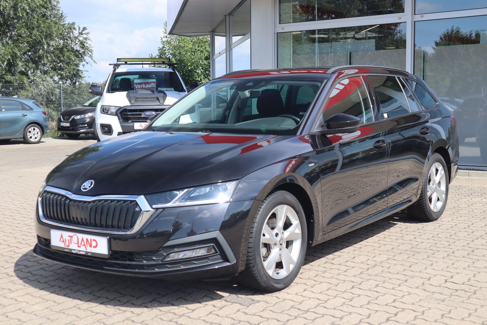 Skoda Octavia Combi 1.5 G-TEC Clever LED Navi ACC DAB imagem 2