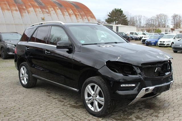 Mercedes-Benz ML 350 4Matic BE 7G-Tronic ACC Bi-Xenon Leder