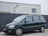 Opel Zafira A 2.2 DTI 16V SDACH 7-S NAV KLIMA AHK 2HD - Opel Zafira aus 2004 mit Diesel-Antrieb