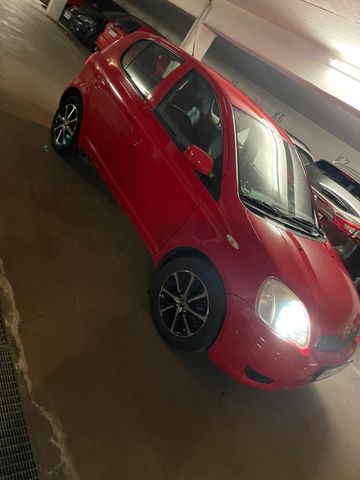 Toyota Yaris Top zustand Scheckheftgepfleg...