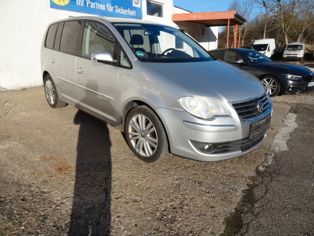 Fahrzeugabbildung Volkswagen Touran Highline/Klima/Navi/PDC/170PS/2.Hand/