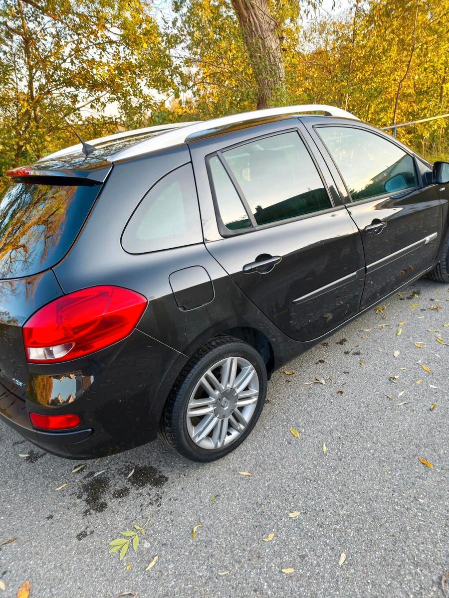 Renault Clio 2012 — photo 15