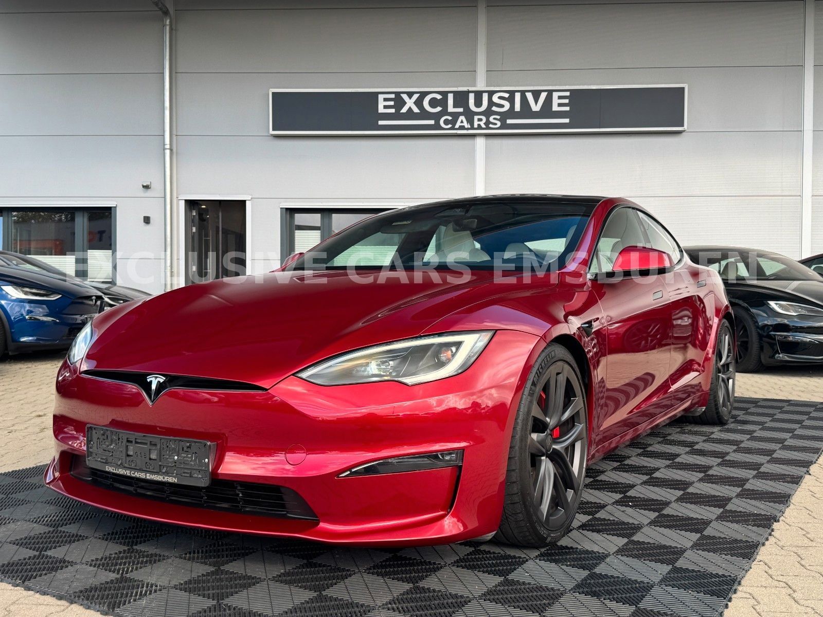 Tesla MODEL S PLAID | ULTRA RED | FULL SELF DRIVE 4| imagem 2