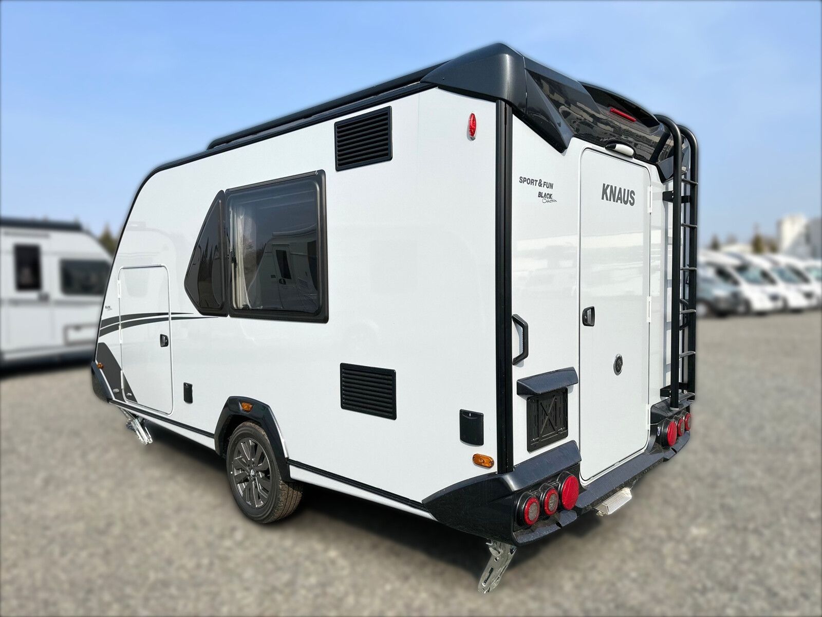 Fahrzeugabbildung Knaus Sport & Fun BLACK SELECTION 480 QL Klima Markise
