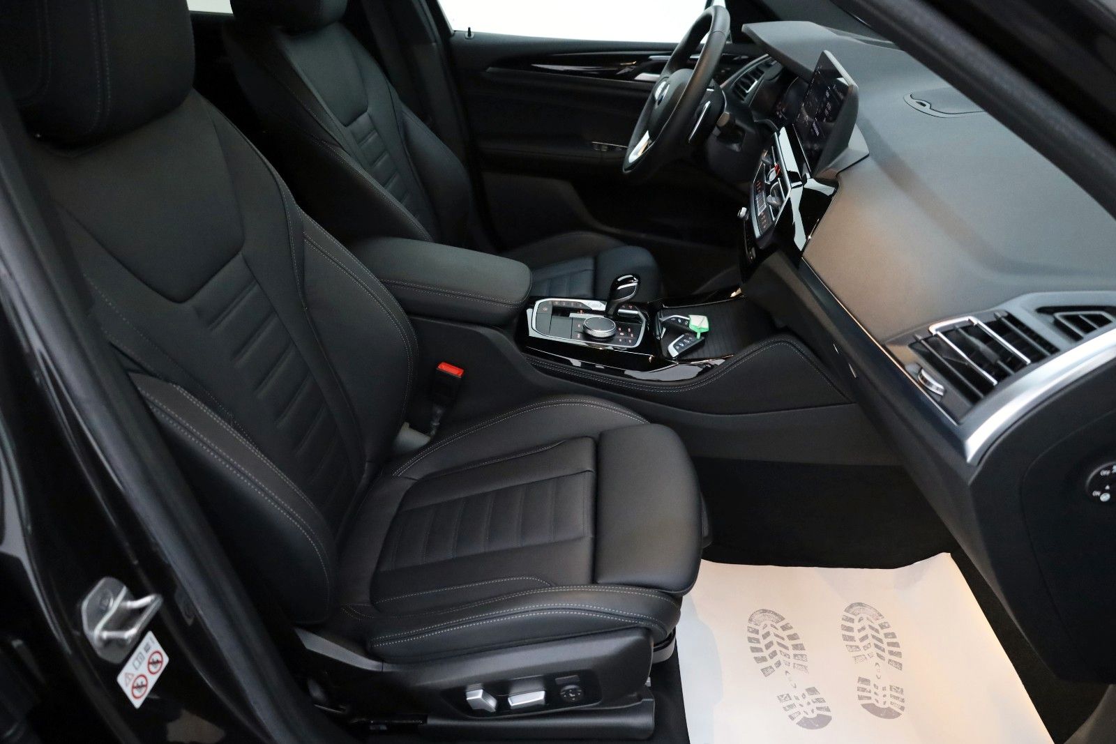 Fahrzeugabbildung BMW X4 xDrive 30 i, Leder,360Kamera,HUD,ACC,Panorama