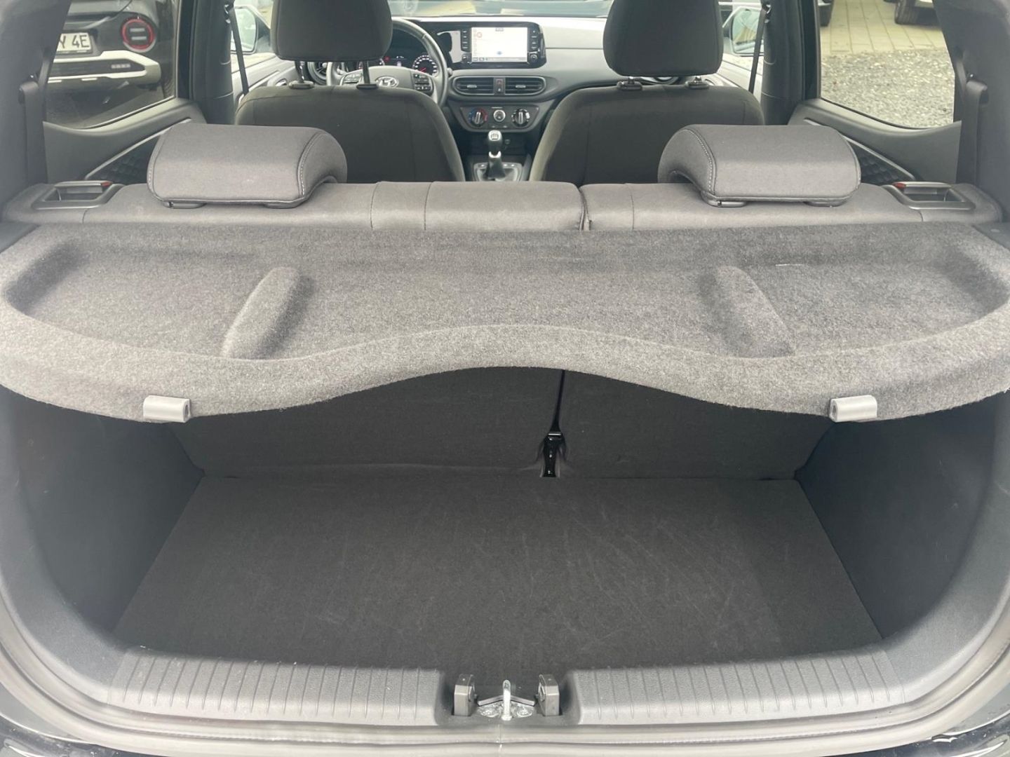Fahrzeugabbildung Hyundai i10 1.0 Benzin Navigation Kamera Sitzheizung All