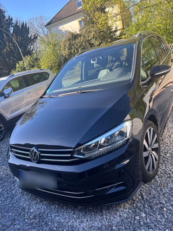 Image of Volkswagen Touran