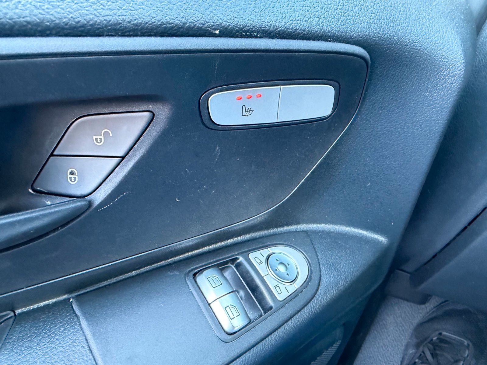 Fahrzeugabbildung Mercedes-Benz Vito 116 CDI Extral 9G Klima Kamera SHZ