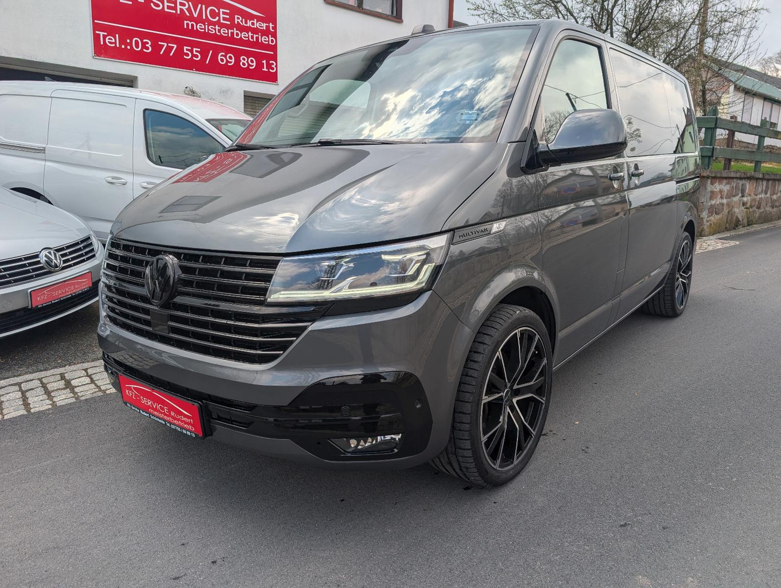Volkswagen T6.1 Multivan 4-motion Highline *Voll*Black*