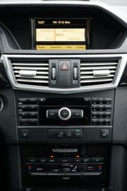 Mercedes E 220 - 12