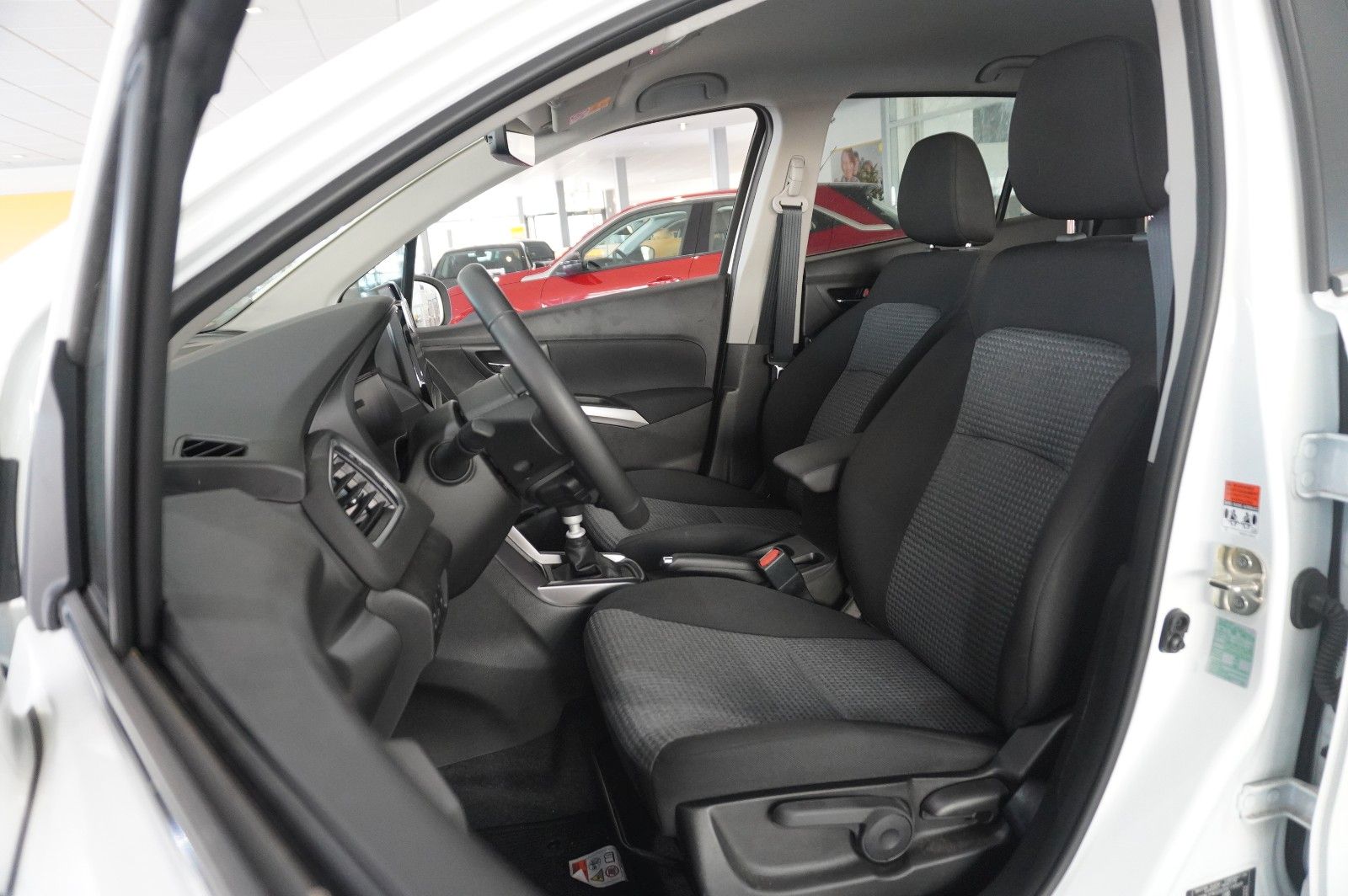 Fahrzeugabbildung Suzuki (SX4) S-Cross 1.4 COMFORT NAVI/LED/KAMERA/SH/DAB
