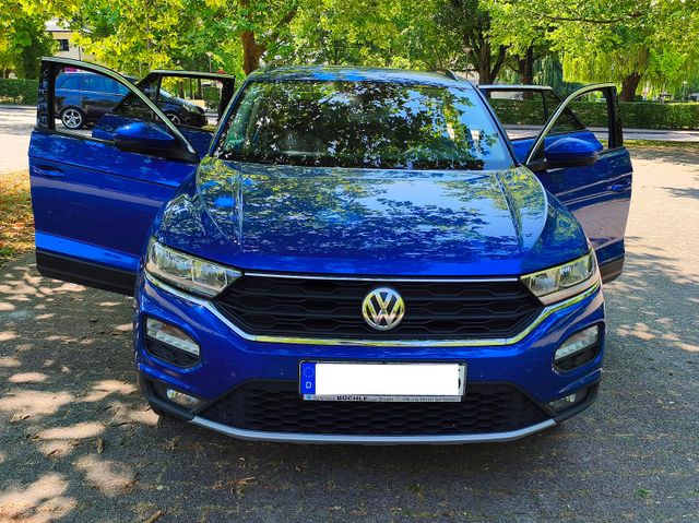 VW T-Roc 1.6 TDI KAM PDC SHZ ACC KLIMA CD