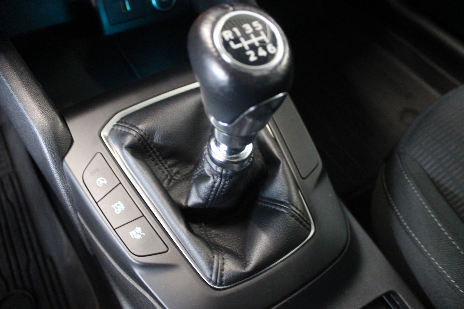 Fahrzeugabbildung Ford Focus Trend Turnier KLIMA AHK WinterPaket 1.Hd