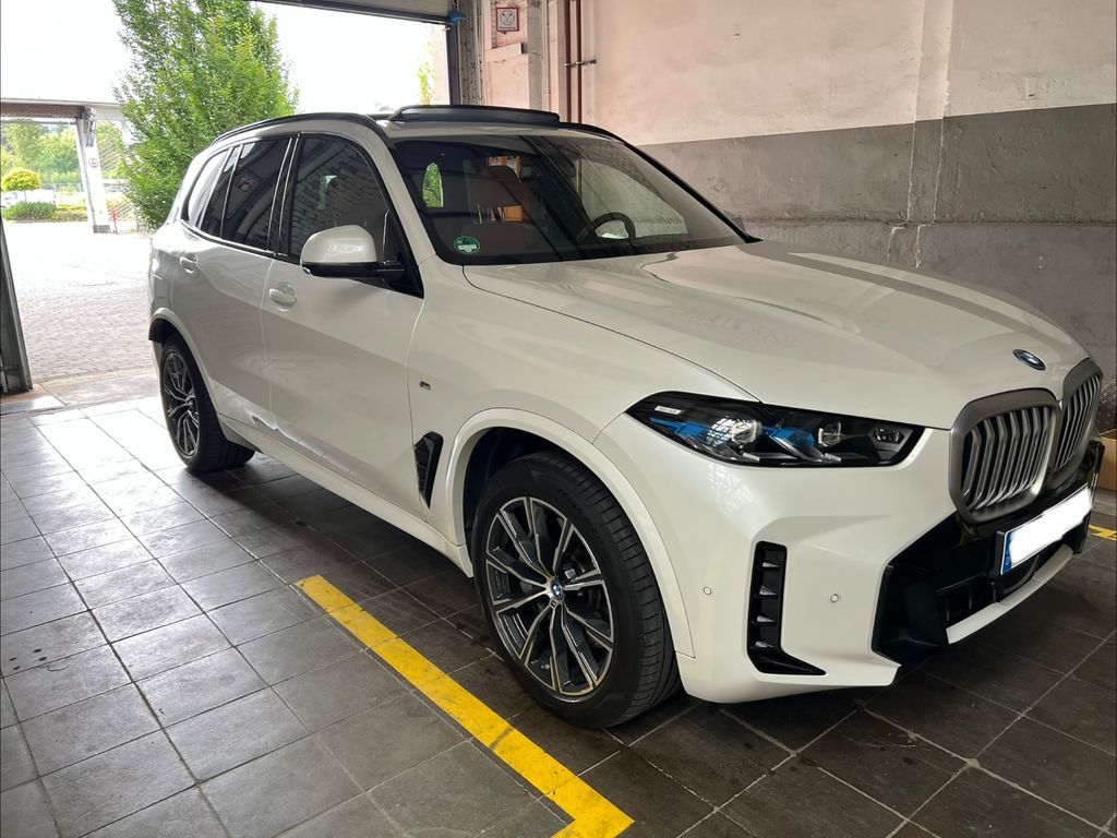 Image of BMW X5