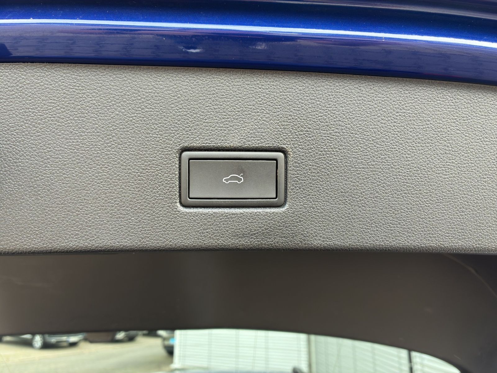 T-Roc 1.5 TSI DSG R-LINE *AHK*MATRIX*BEATS*