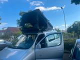 Toyota Hiace 8 sitze / Camper - Toyota Corolla aus 2007 mit Diesel-Antrieb