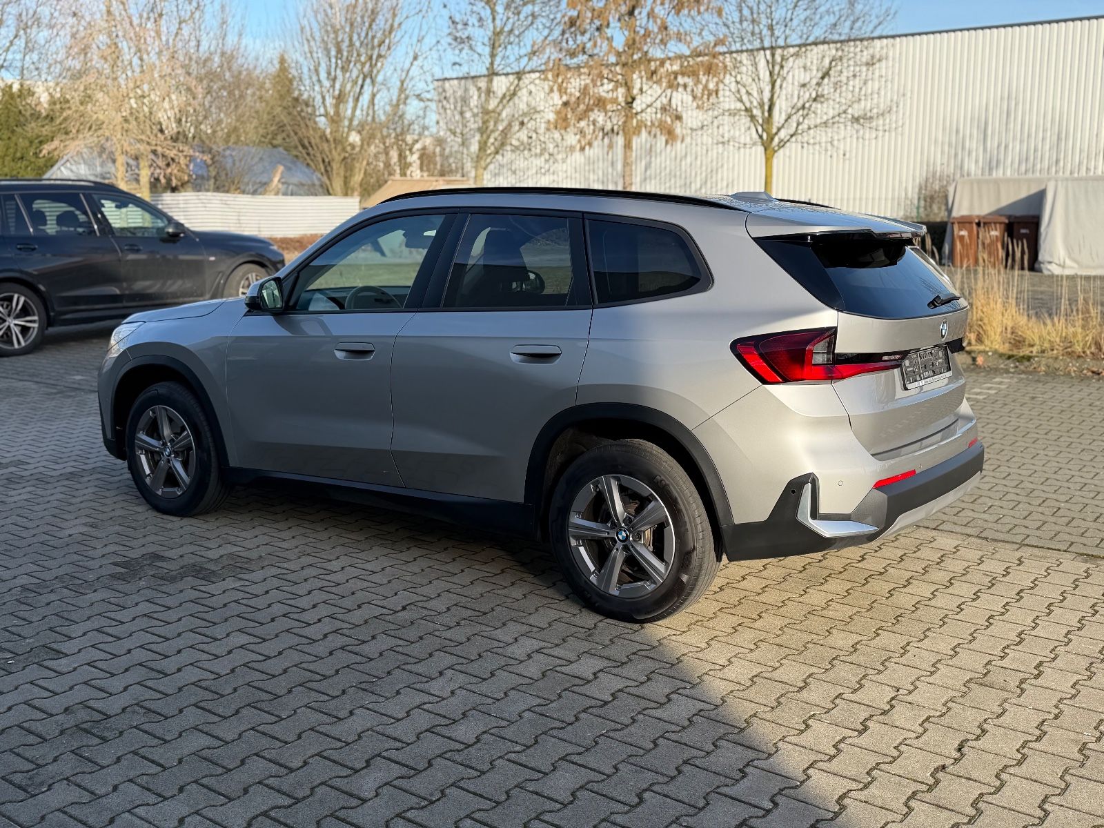 BMW X1 18d LED SPORT VOLLLEDER NAVI HARMAN foto 8