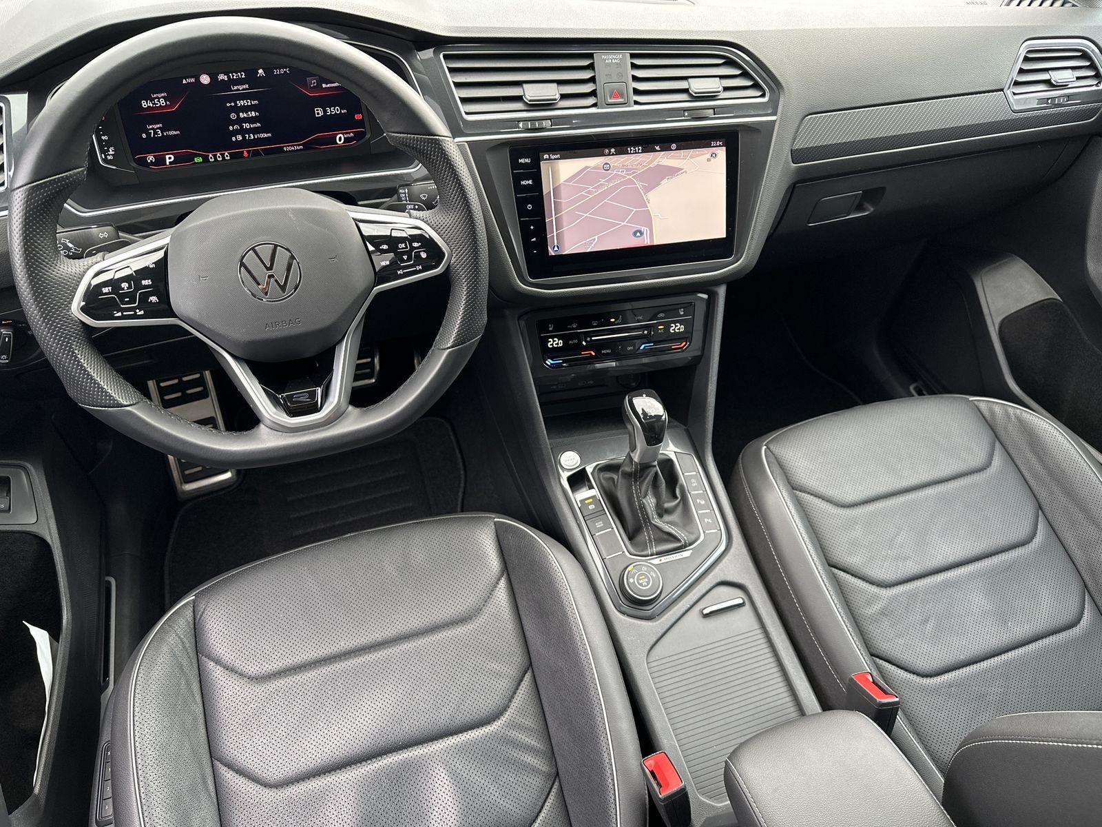 Fahrzeugabbildung Volkswagen Tiguan Allspace R-Line 4M NAV+IQLIGHT+PANORAMA