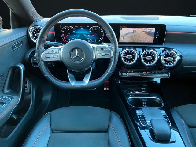 Mercedes-Benz CLA 220