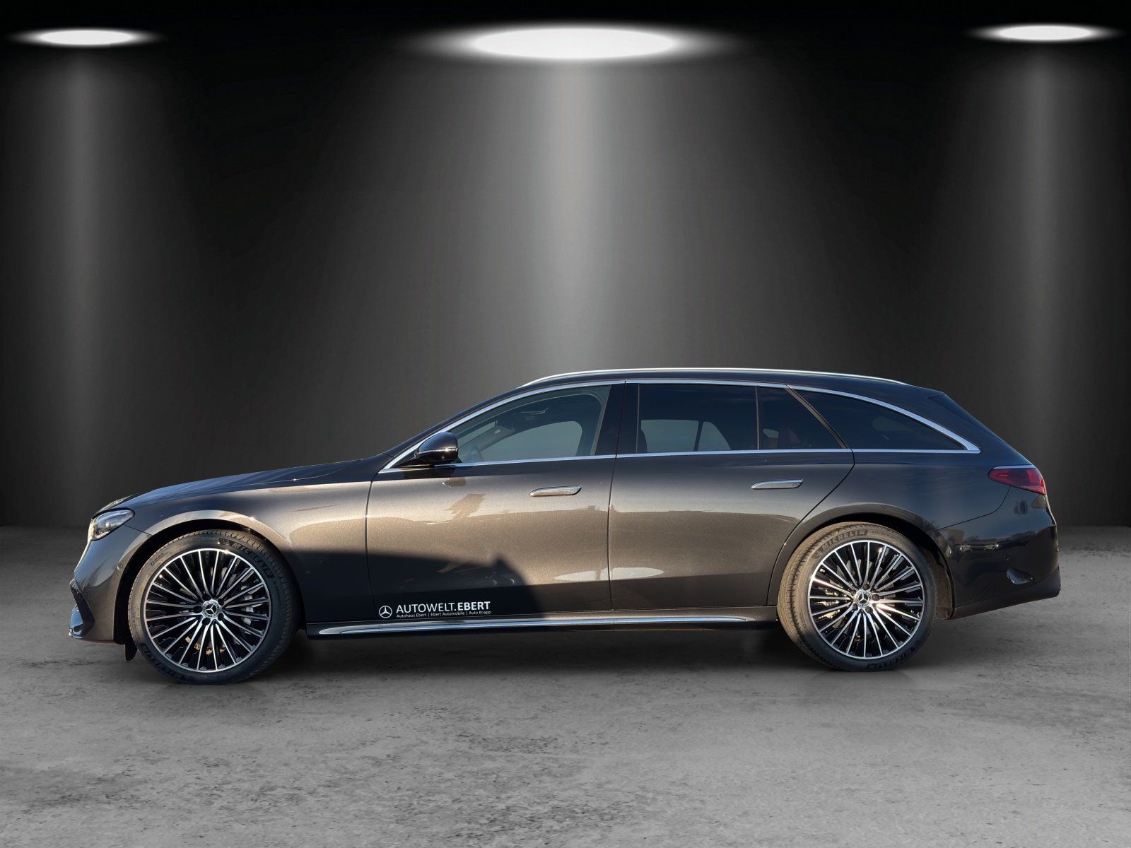 Fahrzeugabbildung Mercedes-Benz E 450 d 4M T *VOLL* DIGLIGHT STANDHZG 360° AHK