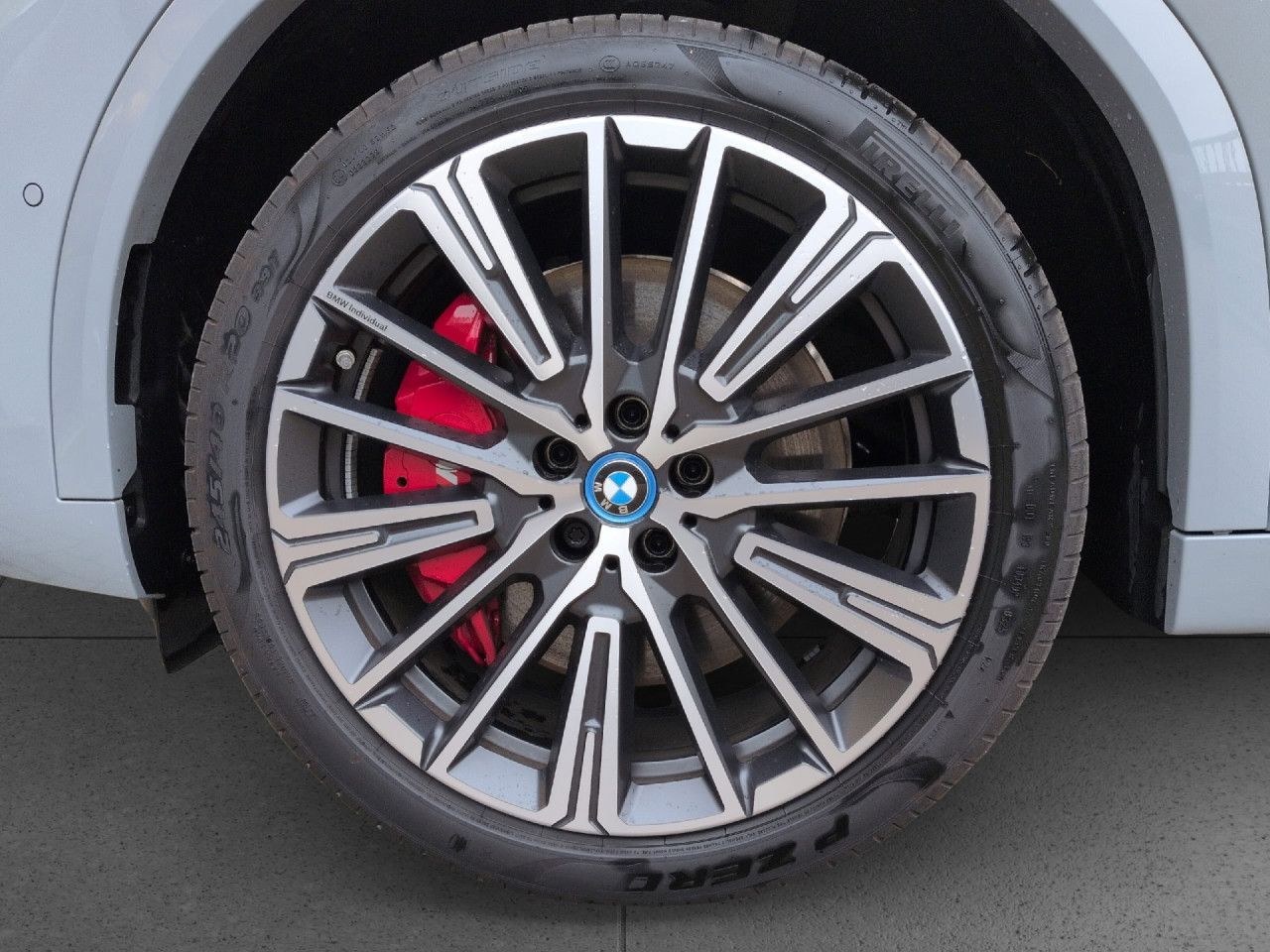 BMW iX2 - Bild 21