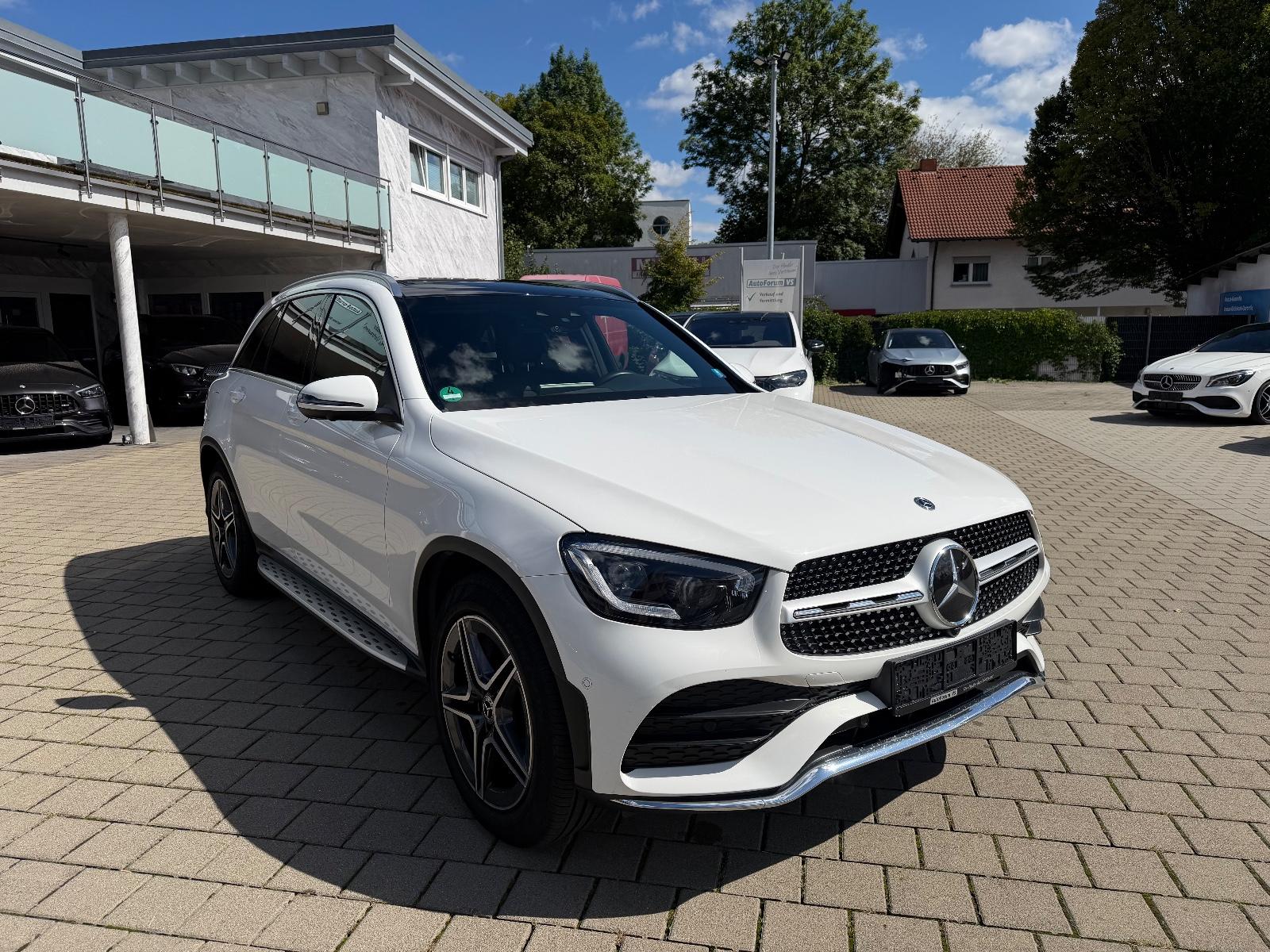 Mercedes-Benz GLC 300d 4Matic*AMG*AHK*Pano*Memory*Distr*360°