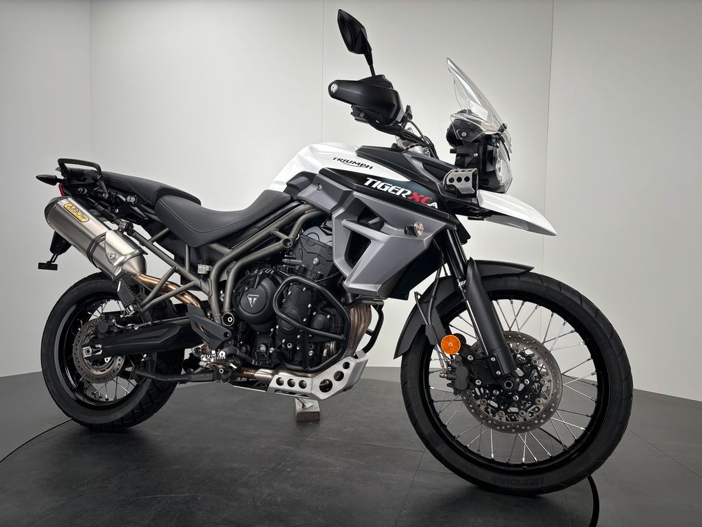 Fahrzeugabbildung Triumph TIGER 800 XCA *ARROW *SITZHEIZUNG