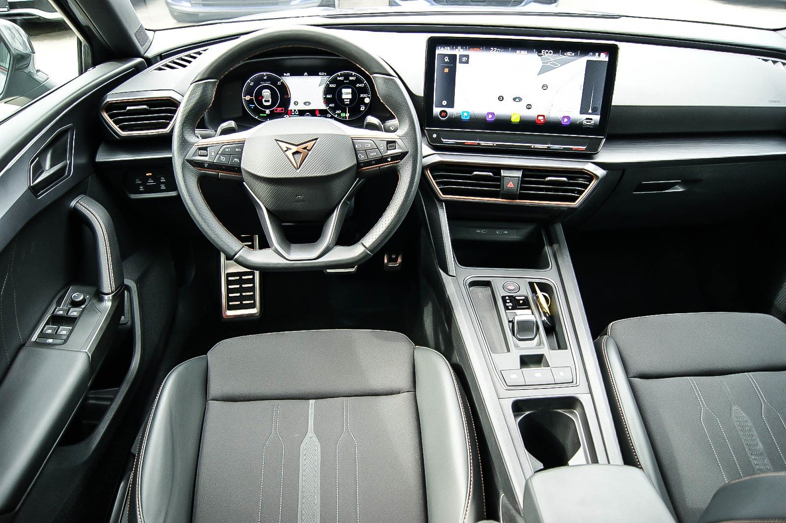 Fahrzeugabbildung CUPRA Leon Sportstourer e-HYBRID VIRTUAL ACC XL 1HAND