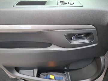 Opel Zafira Life - 9