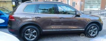 Volkswagen Touareg - 2