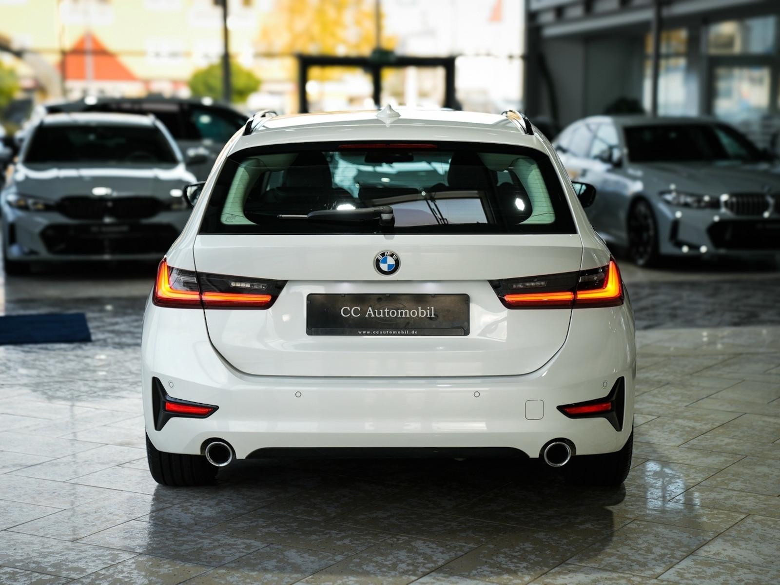 BMW 320d xDrive Touring Sport Line